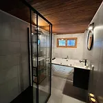 Swiat Villa